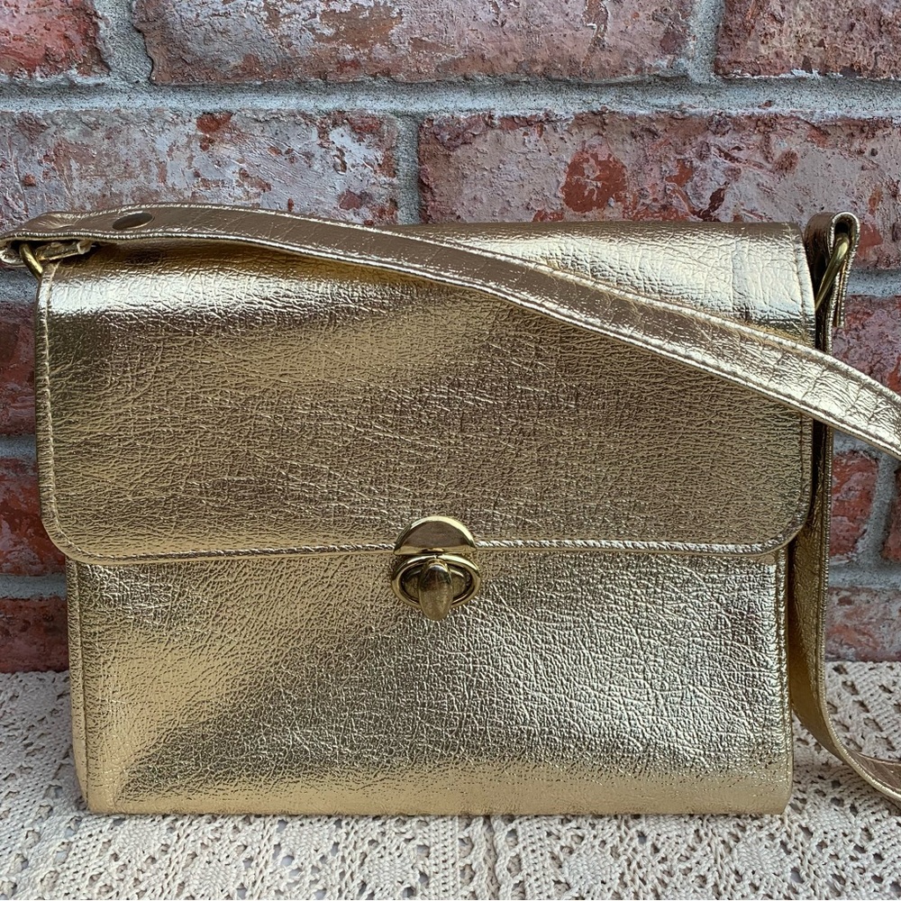 Vintage 60s 70s Gold Lame Metallic Vinyl Shoulder Handbag